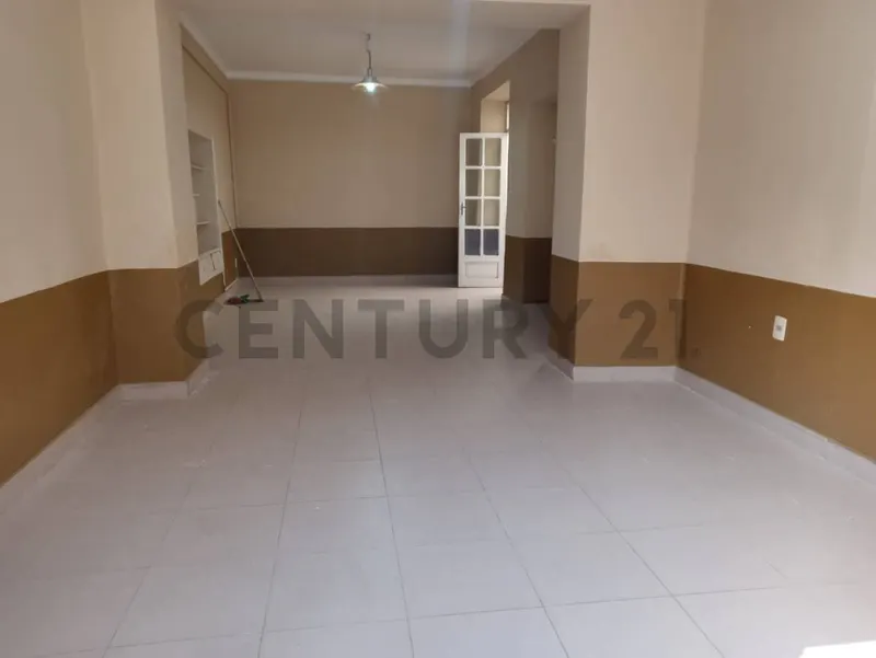Foto 13 de Alquilo Centrica Casa con Varios Ambientes para Oficina