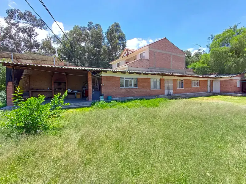 Foto 12 de Amplio Terreno en Alquiler de 4553 M2 - Amurallado - Zona Putucu - Tiquipaya