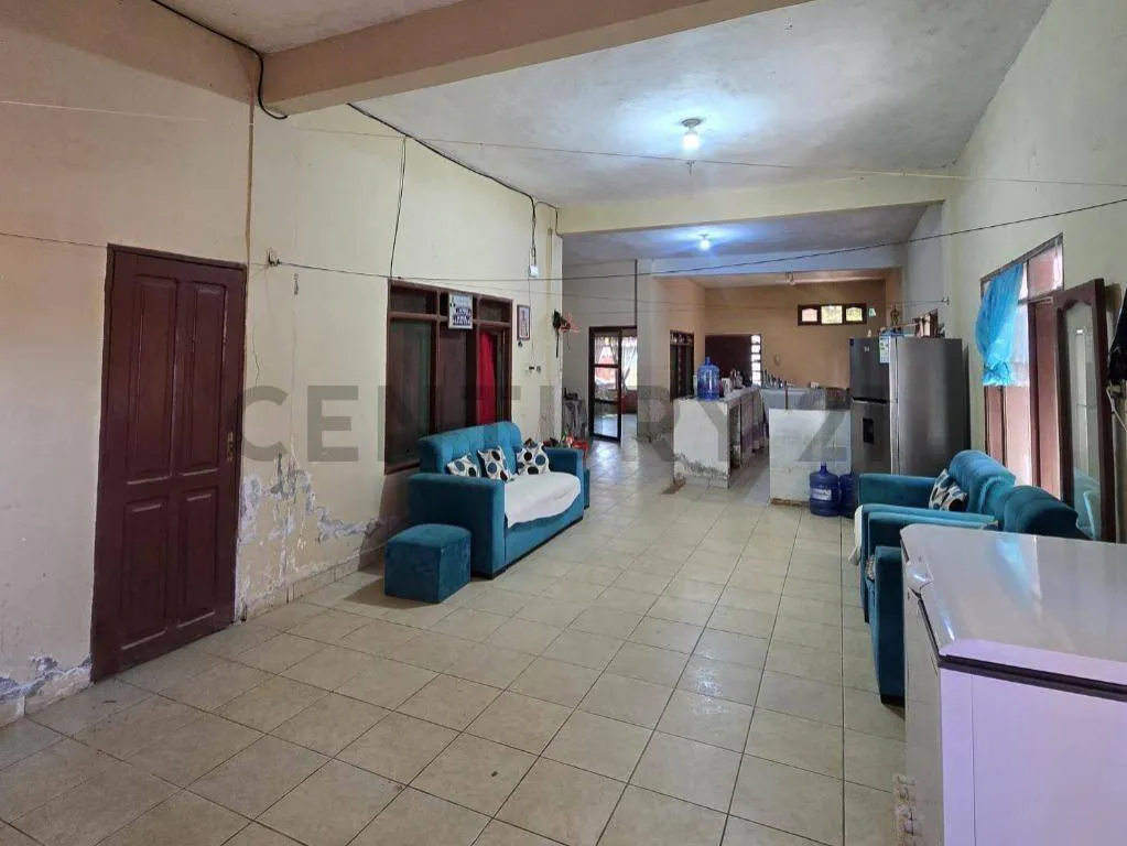 Foto 4 de Vivienda con Ingresos por Alquileres de Dos Plantas!!