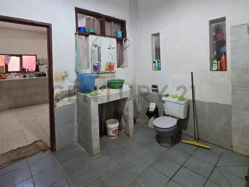 Foto 10 de Vivienda con Ingresos por Alquileres de Dos Plantas!!