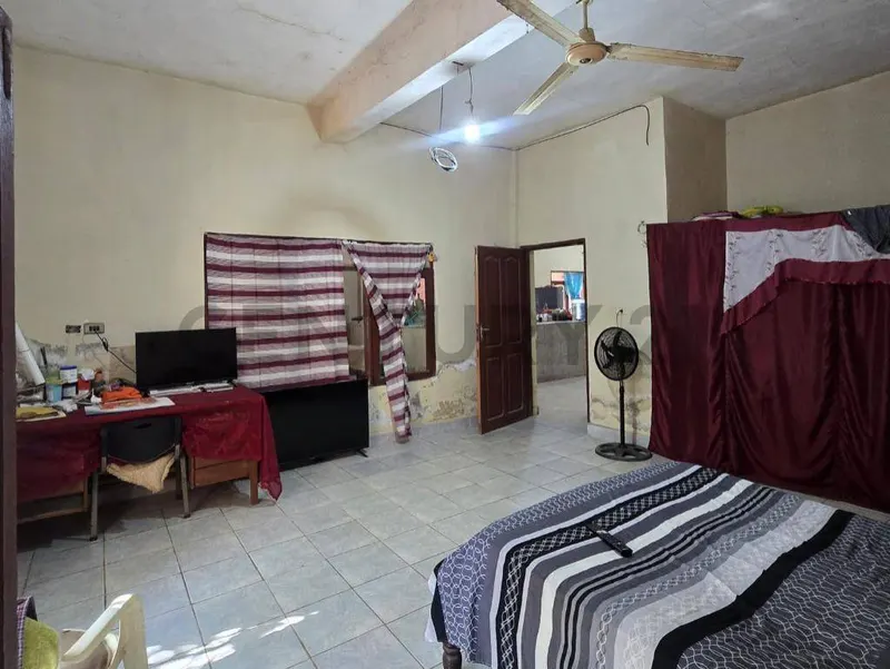 Foto 9 de Vivienda con Ingresos por Alquileres de Dos Plantas!!