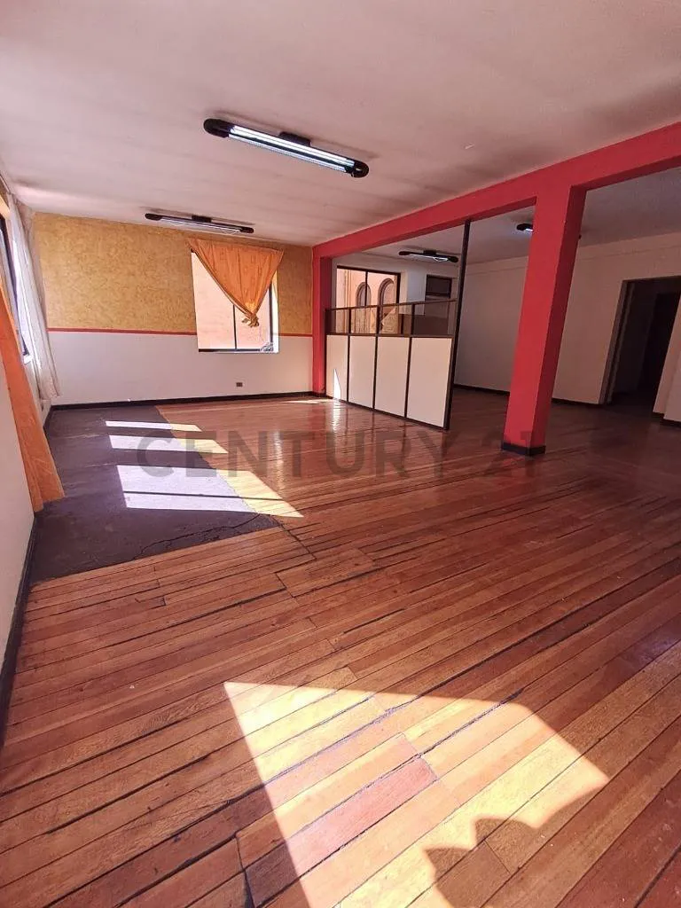 Foto 5 de Amplio y Estratégicamente Ubicado | Local u Oficina en Alquiler – Miraflores