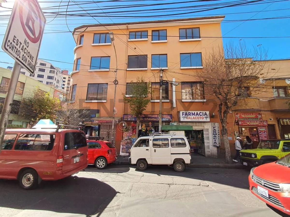 Foto 2 de Amplio y Estratégicamente Ubicado | Local u Oficina en Alquiler – Miraflores