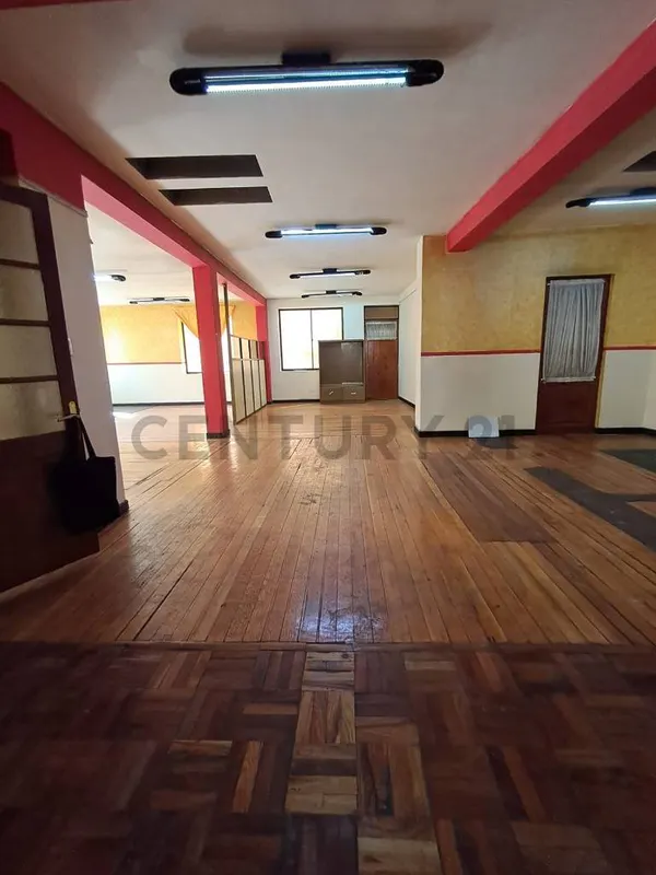 Foto 19 de Amplio y Estratégicamente Ubicado | Local u Oficina en Alquiler – Miraflores