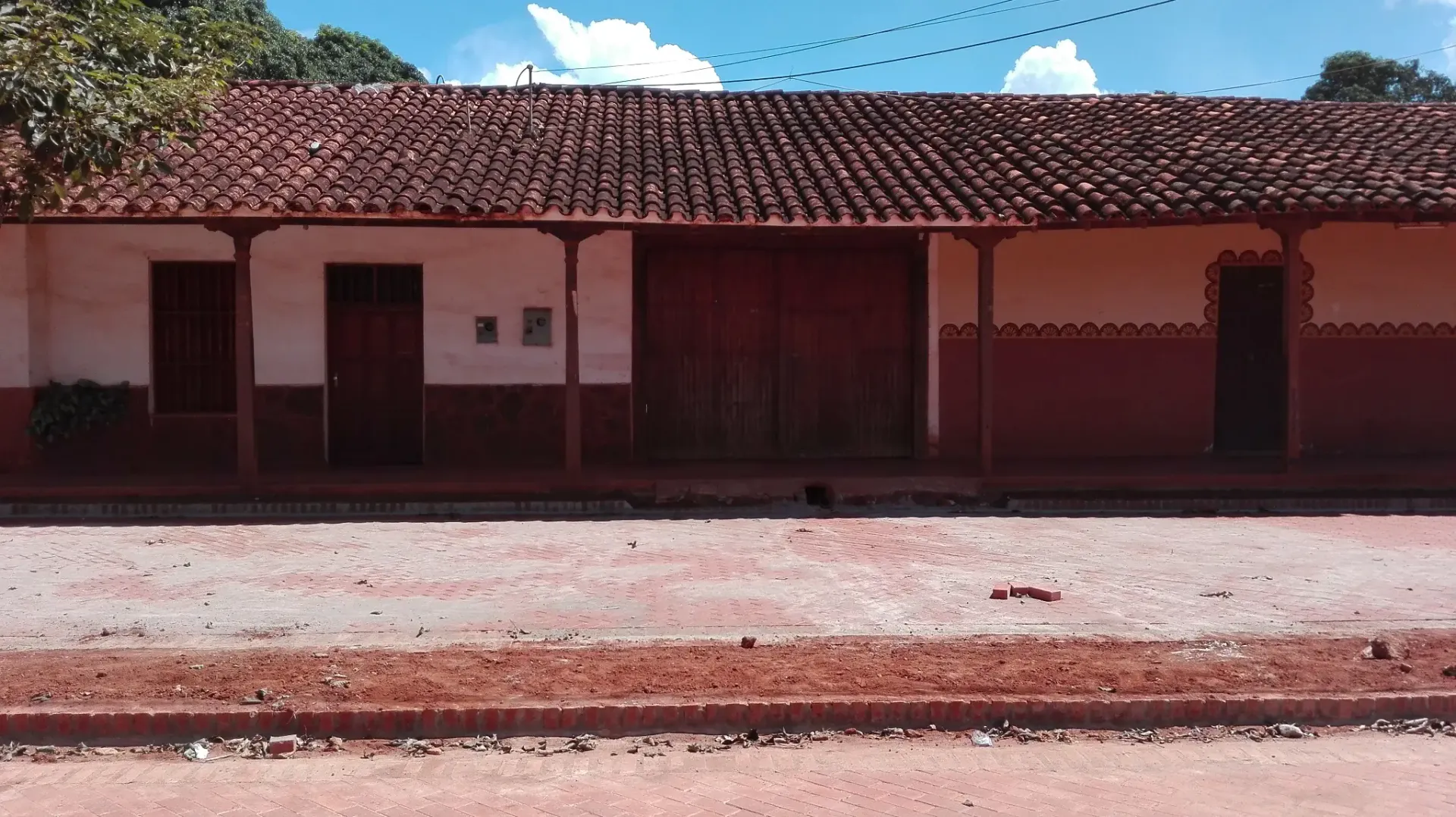 Foto 2 de Amplia Casa en Venta en Concepcion Provincia de Santa Cruz