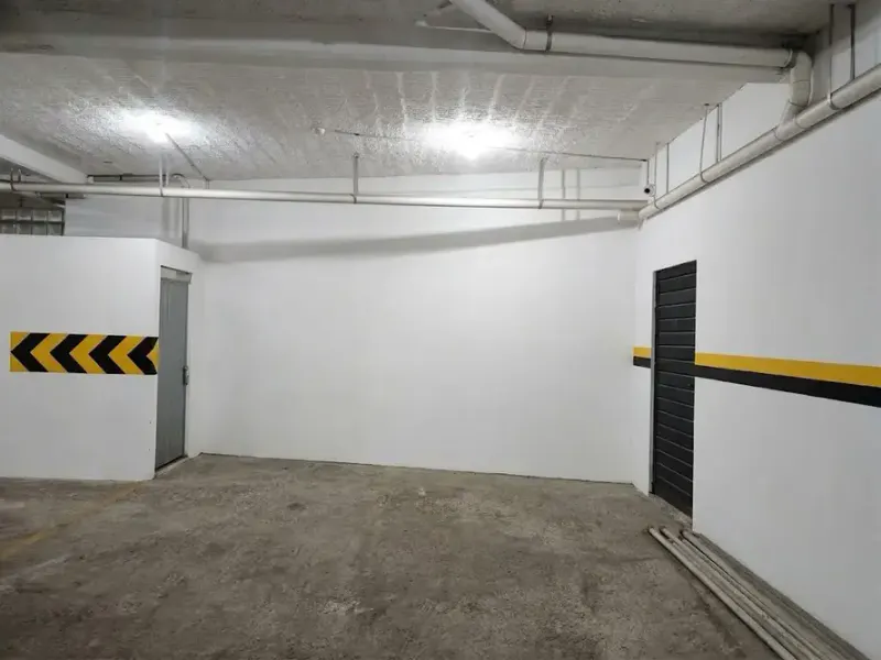 Foto 9 de Local Comercial en Venta Edificio Torres Muyurina