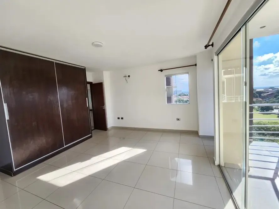 Foto 8 de Departamento Dúplex de 3 Dormitorios en Venta – Zona Norte, Condominio Jazmines del Parque 1