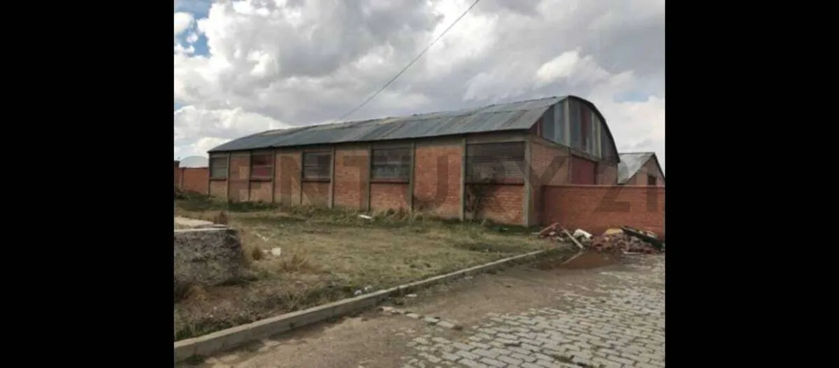 Foto 1 de Terreno en Venta con Galpon - Urb. C.B.N. Viacha