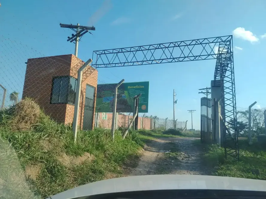 Foto 5 de erreno en venta de 380 m² en Paraíso del Norte, La Bélgica, Santa Cruz