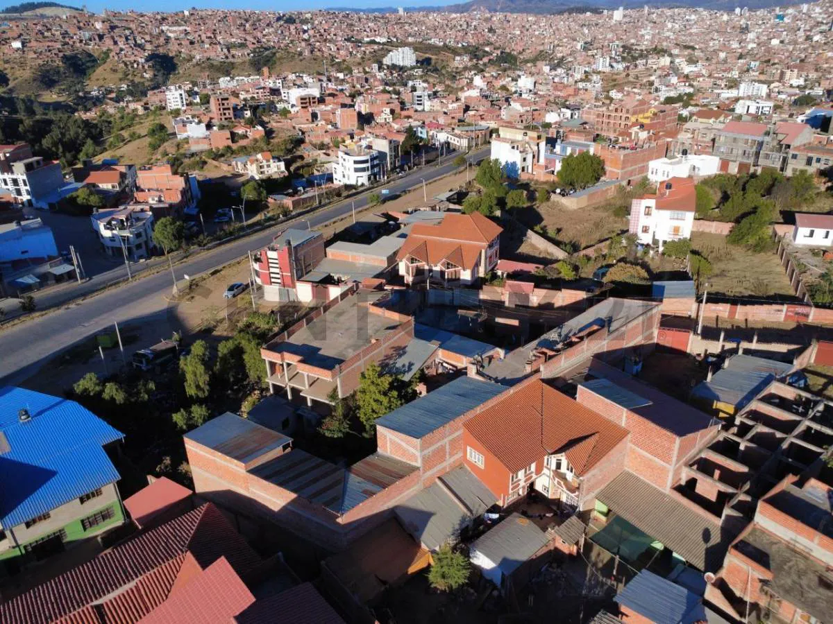 Foto 4 de Casa en Venta en Obra Grueso - Zona Piscina Olimpica, Sucre
