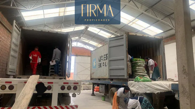 Foto 8 de Compra Este Inmueble con Amplios Galpones en El Alto