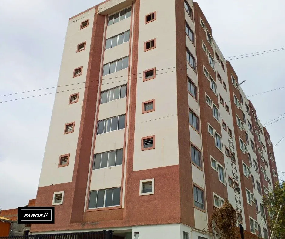 Foto 1 de Departamento en Alquiler Cond. Centauro
