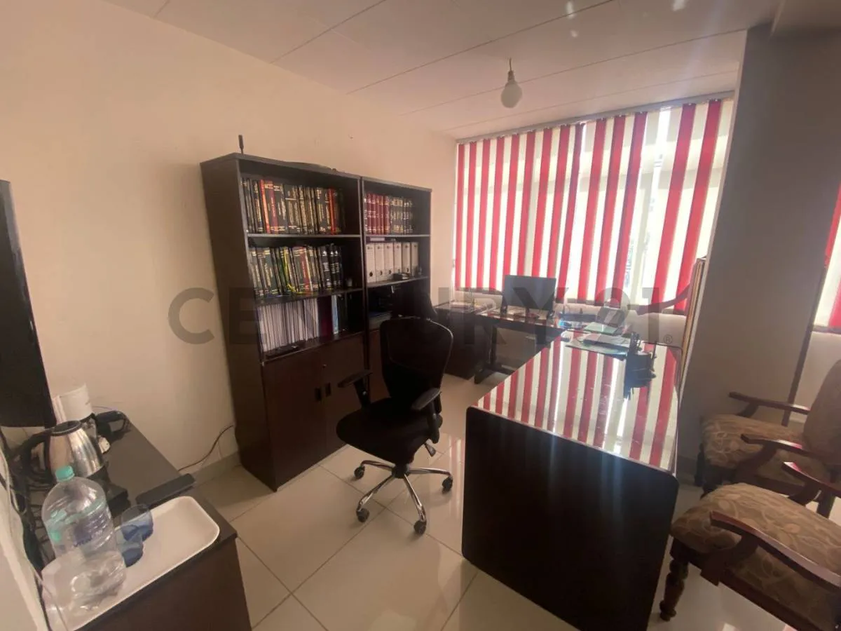Foto 4 de Oficina Corporativa en Anticrético de 56m² - Edificio Centro de Negocios Obrajes