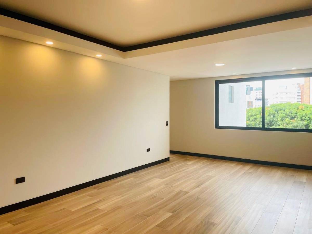 Foto 9 de Departamento de Lujo en Alquiler en Equipetrol Eurodesign