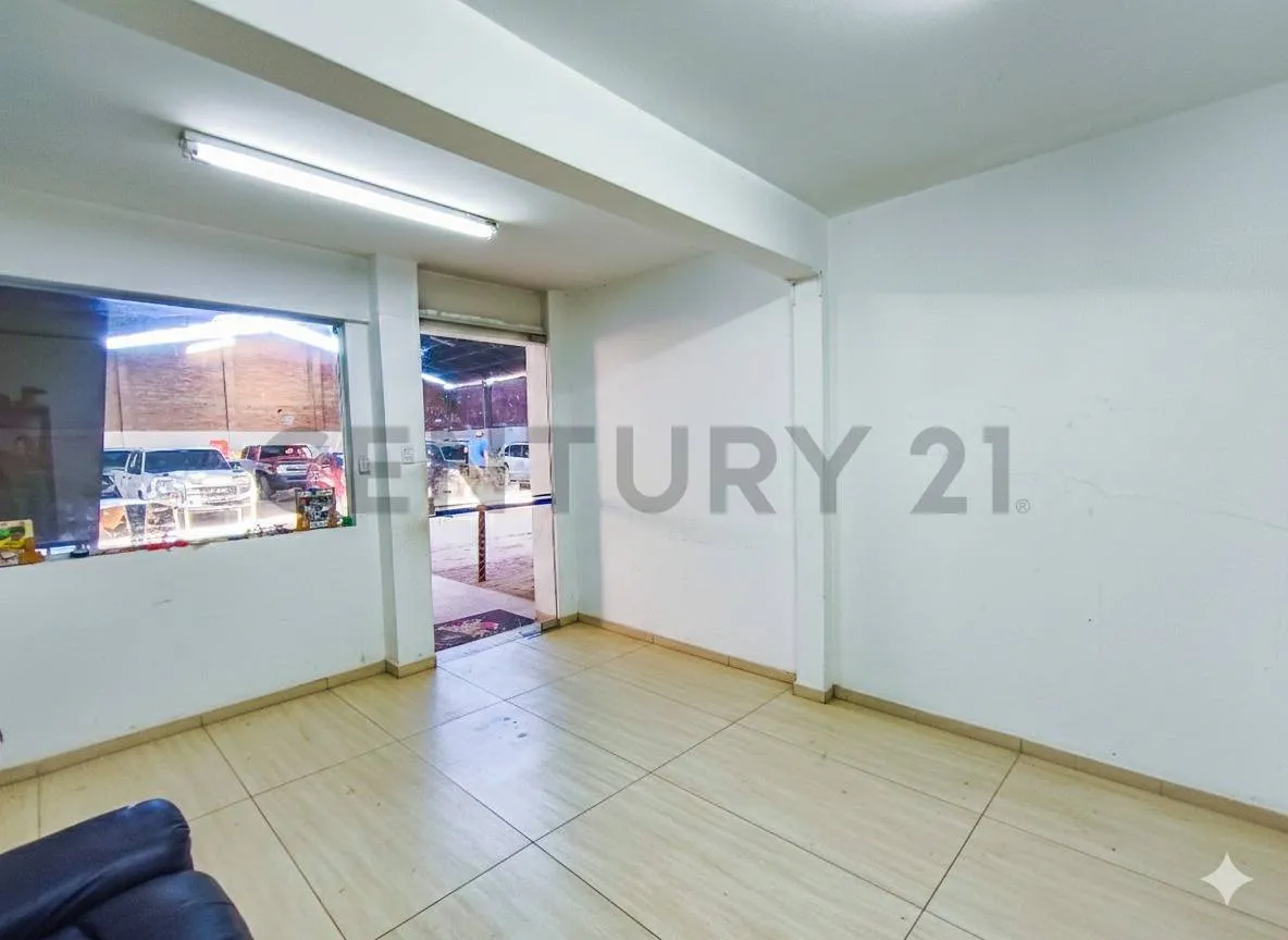 Foto 5 de Galpones en Venta Avenida santos Dumont, Barrio Ramafa, Calle Abapo.