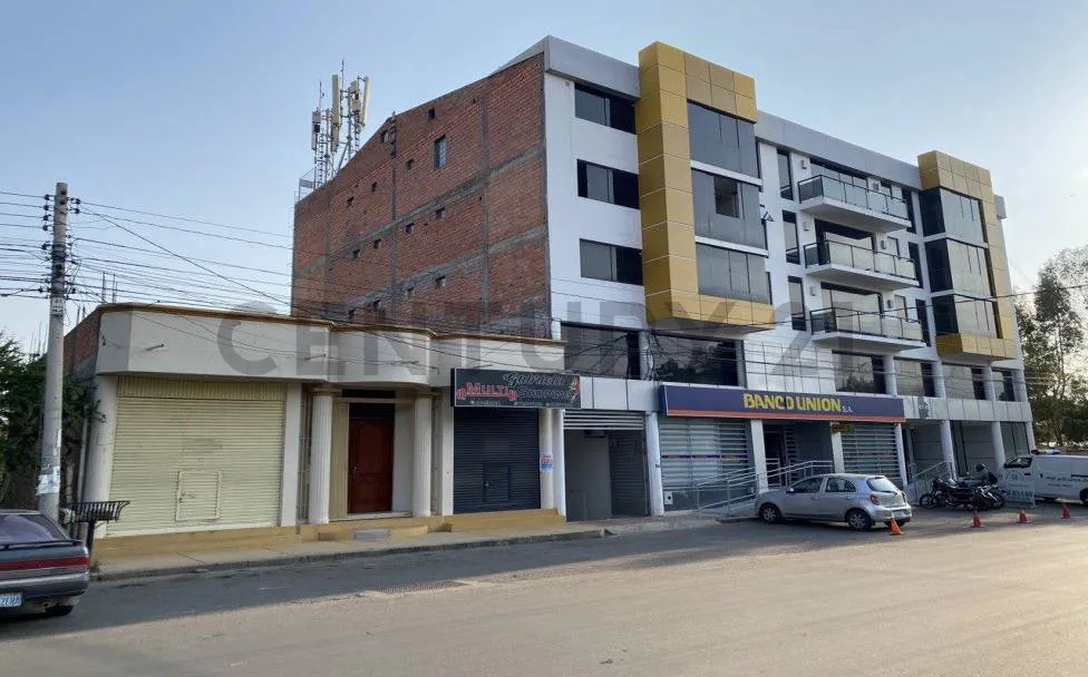 Foto 1 de Oficina en Alquiler Sobre Av. Jaime Paz - Z. Aeropuerto- Tarija