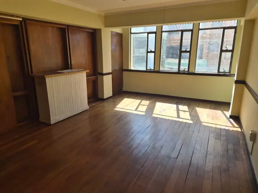 Foto 2 de Oficina en venta de 86,48 m² excelente ubicación
