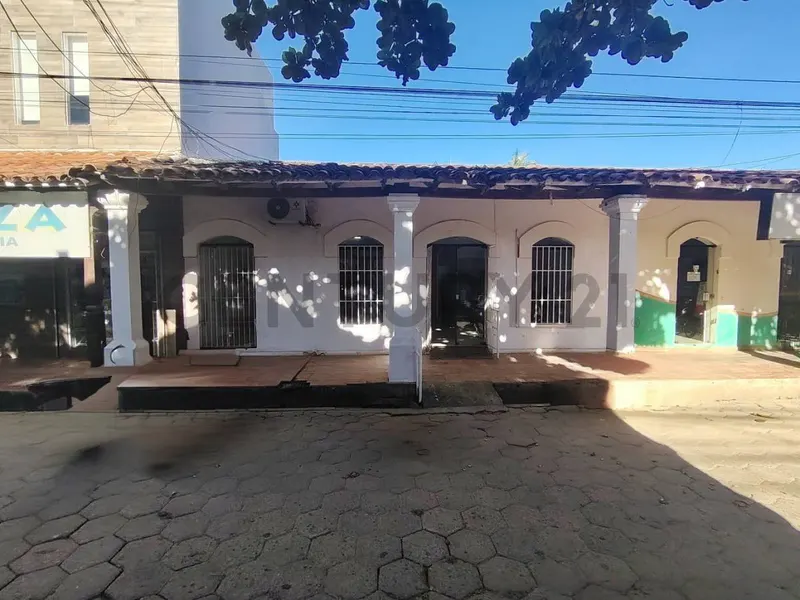 Foto 6 de sala amplia en alquiler sobre av principal 18 de noviembre