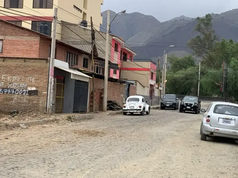Foto 6 de Terreno Comercial en Venta Km 5 Frente a La Piscina del Colegio Kanata de 1.069 M² Camino a Sacaba
