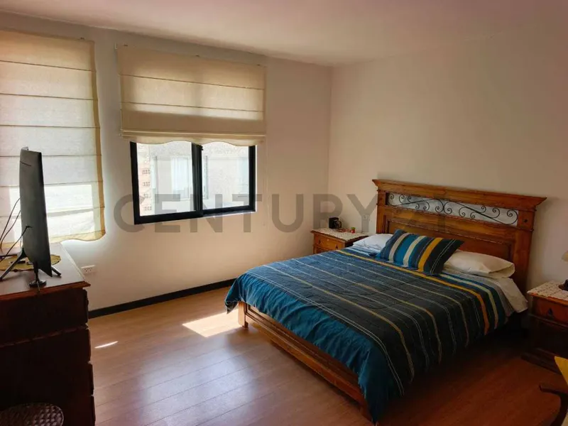 Foto 7 de Casa con Jardin de 3 Niveles en Anticretico