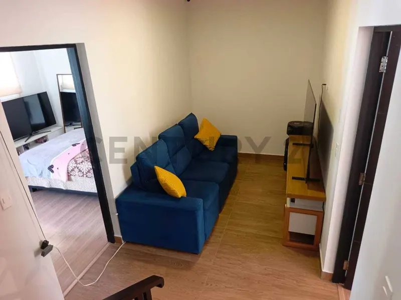 Foto 9 de Casa con Jardin de 3 Niveles en Anticretico