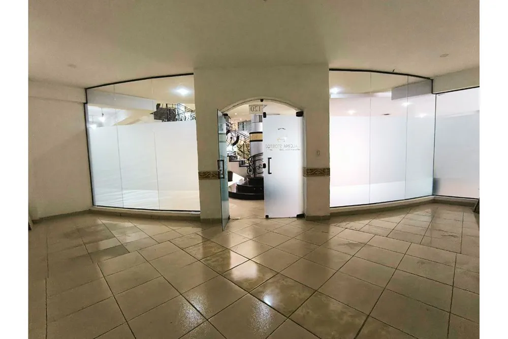 Foto 6 de Oficina Ejecutiva en Edificio de Lujo en Planta Baja Edificio Don Alcides