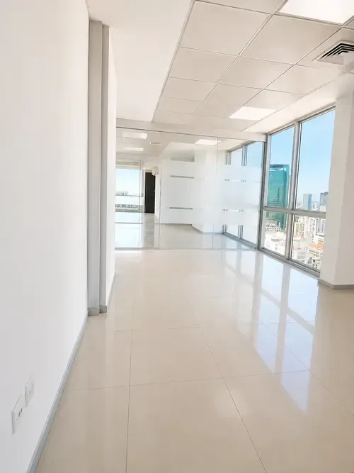 Foto 12 de Oficina en Alquiler | Torre Duo – Equipetrol