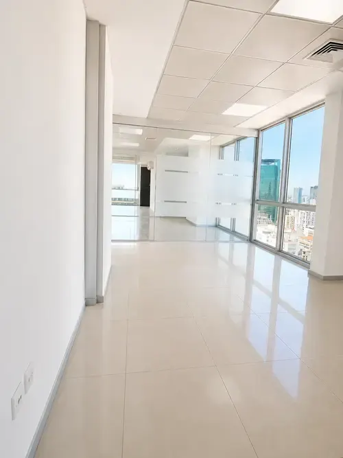 Foto 12 de Oficina en Alquiler | Torre Duo – Equipetrol