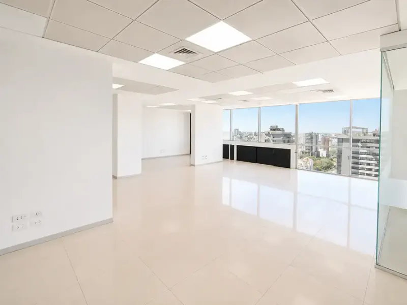 Foto 9 de Oficina en Alquiler | Torre Duo – Equipetrol
