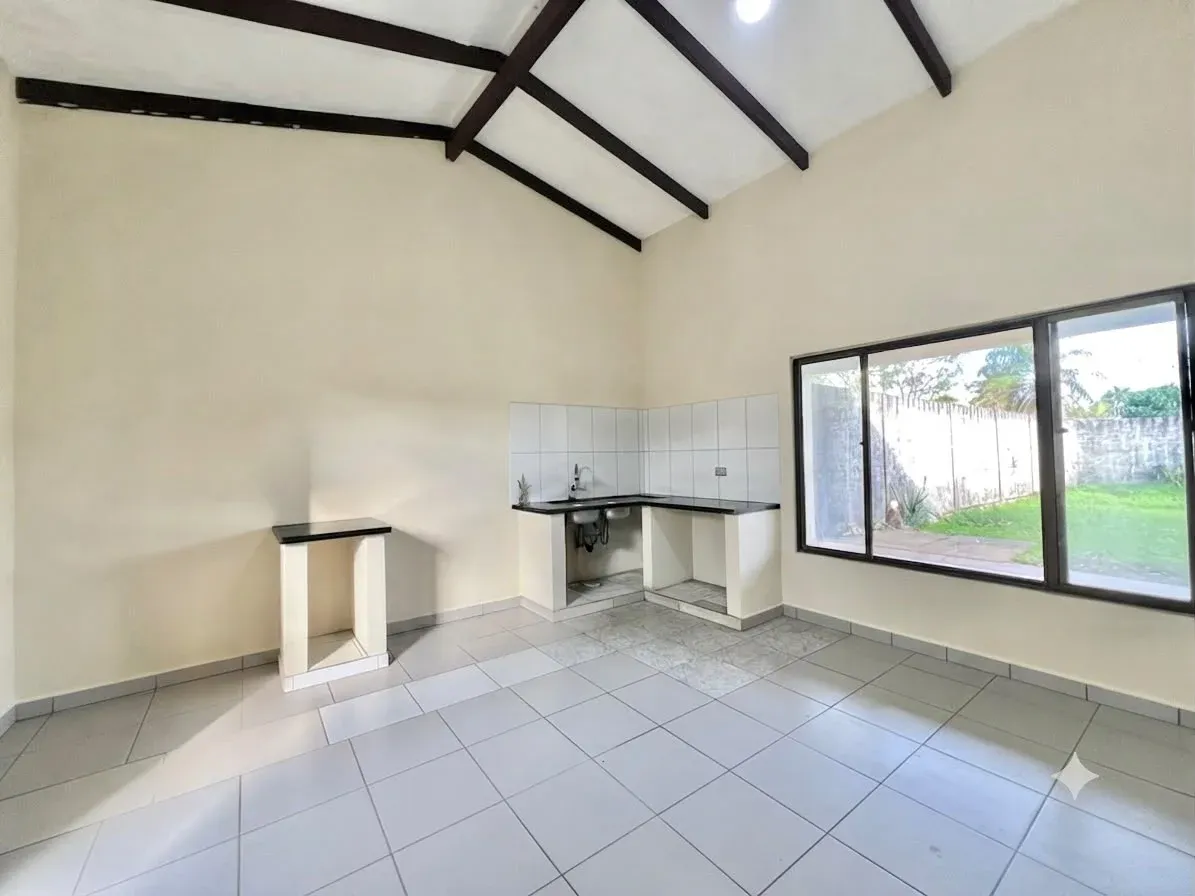 Foto 2 de Casa En Venta Con Amplio Terreno - Zona Norte Satelite