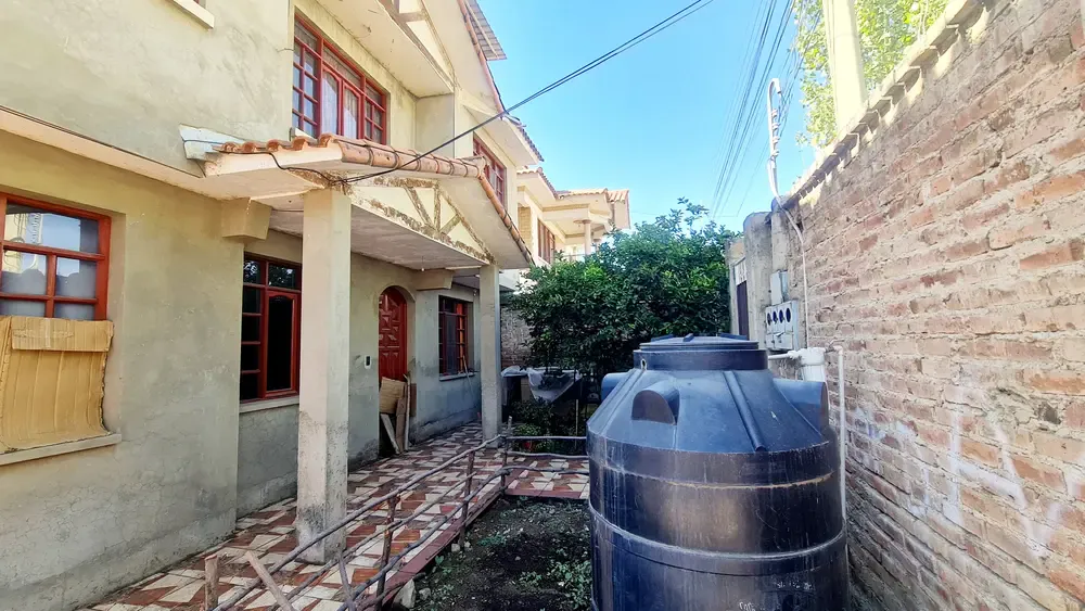 Foto 2 de 📍 ¡Ubicación Privilegiada❗ Hermosa Casa en Venta a Pasos de La Av. Colcapirhua (Zona Sumumpaya)