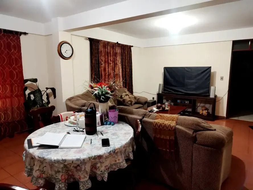 Foto 14 de 📍 ¡Ubicación Privilegiada❗ Hermosa Casa en Venta a Pasos de La Av. Colcapirhua (Zona Sumumpaya)
