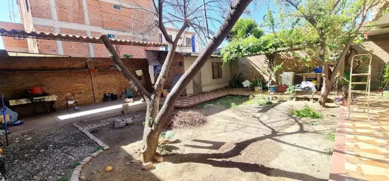 Foto 12 de 📍 ¡Ubicación Privilegiada❗ Hermosa Casa en Venta a Pasos de La Av. Colcapirhua (Zona Sumumpaya)