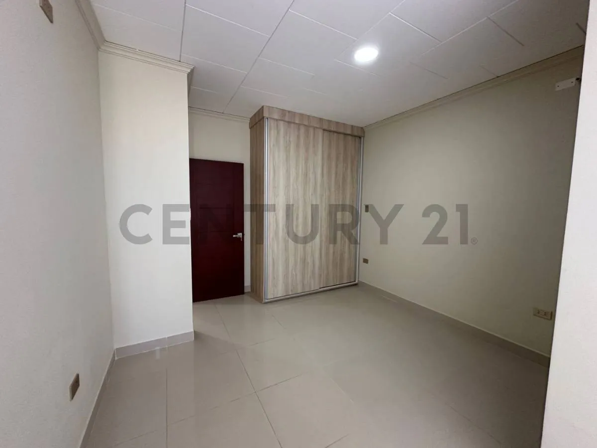 Foto 9 de Departamento en Alquiler – Edificio Carlos