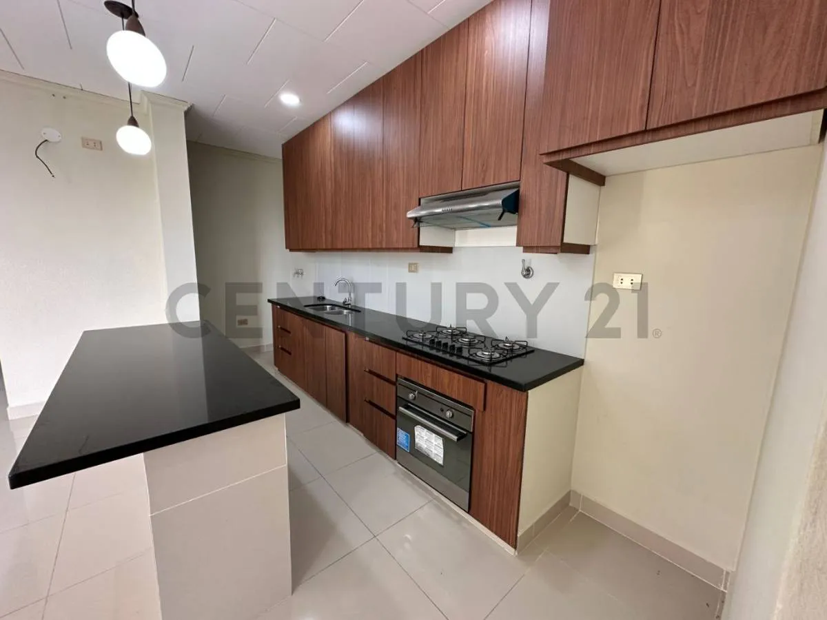 Foto 3 de Departamento en Alquiler – Edificio Carlos