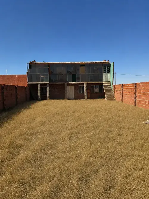 Foto 2 de 🏠Casa como terreno en venta 🏠 Urb. Santa María 2-VIACHA