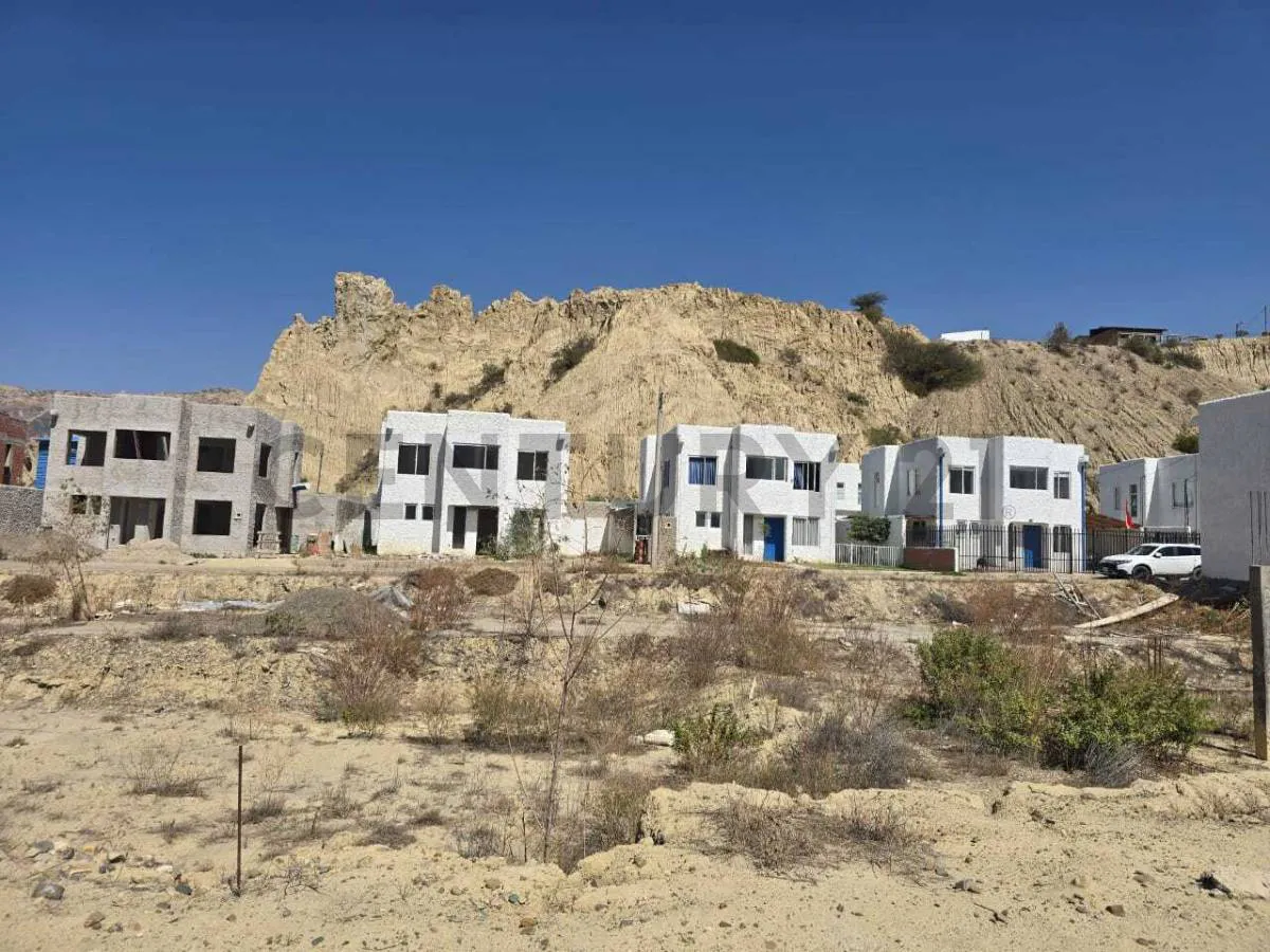 Foto 4 de Terreno en Venta – Jupapina Dentro del Condominio Santorini