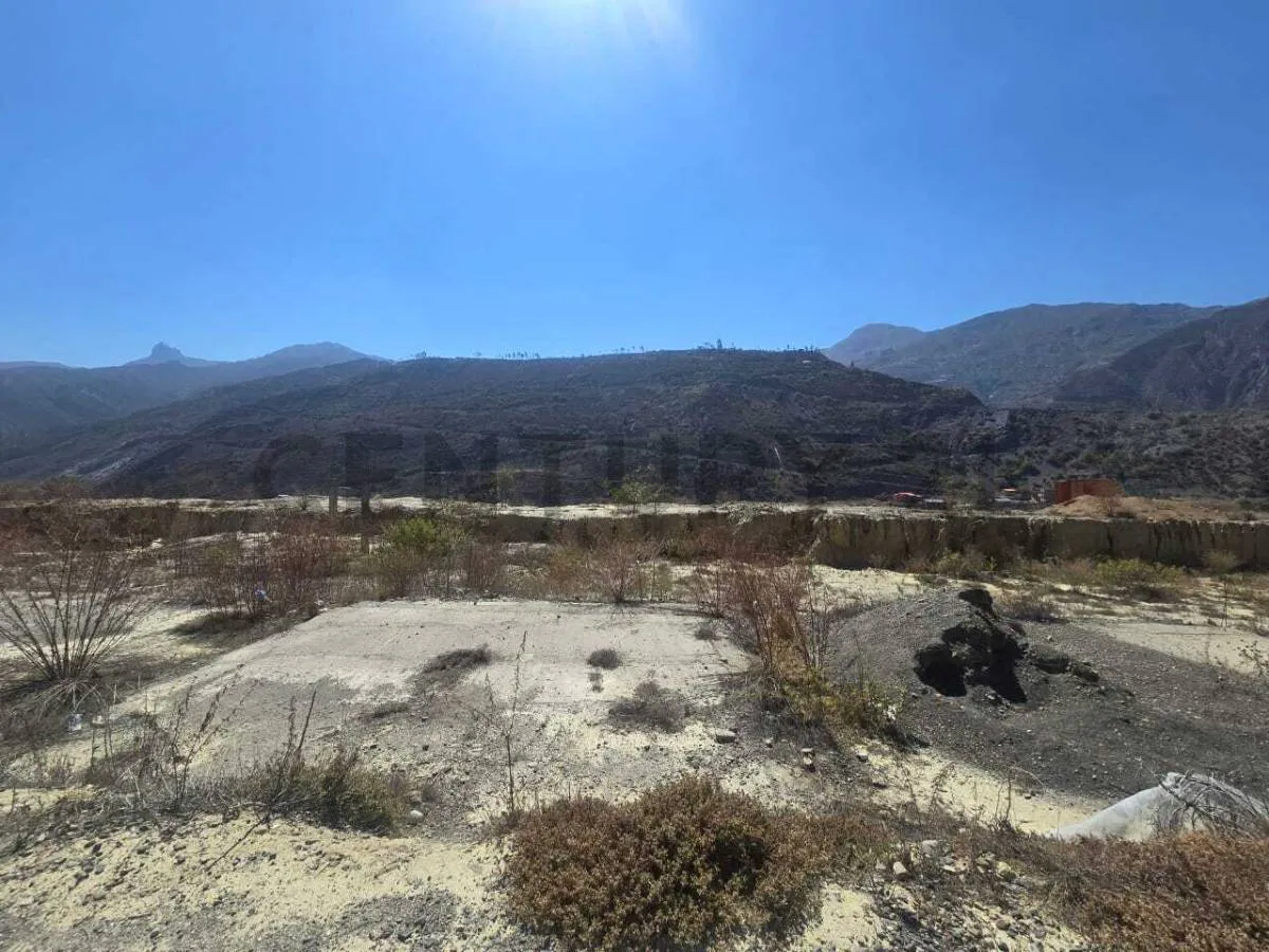 Foto 3 de Terreno en Venta – Jupapina Dentro del Condominio Santorini