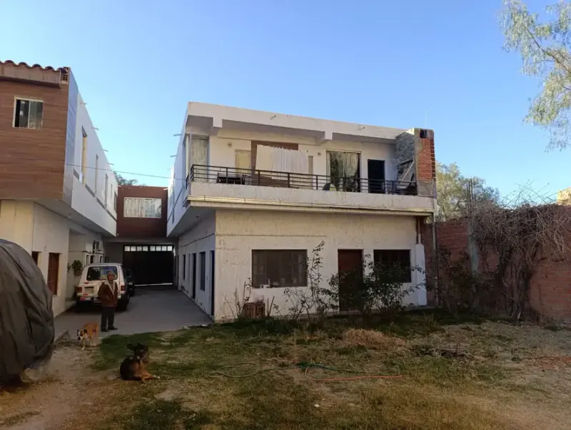 Foto 10 de Casa Amplia en Venta – Barrio Germán Busch