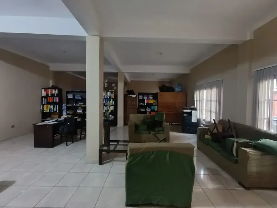Foto 16 de Casa Amplia en Venta – Barrio Germán Busch