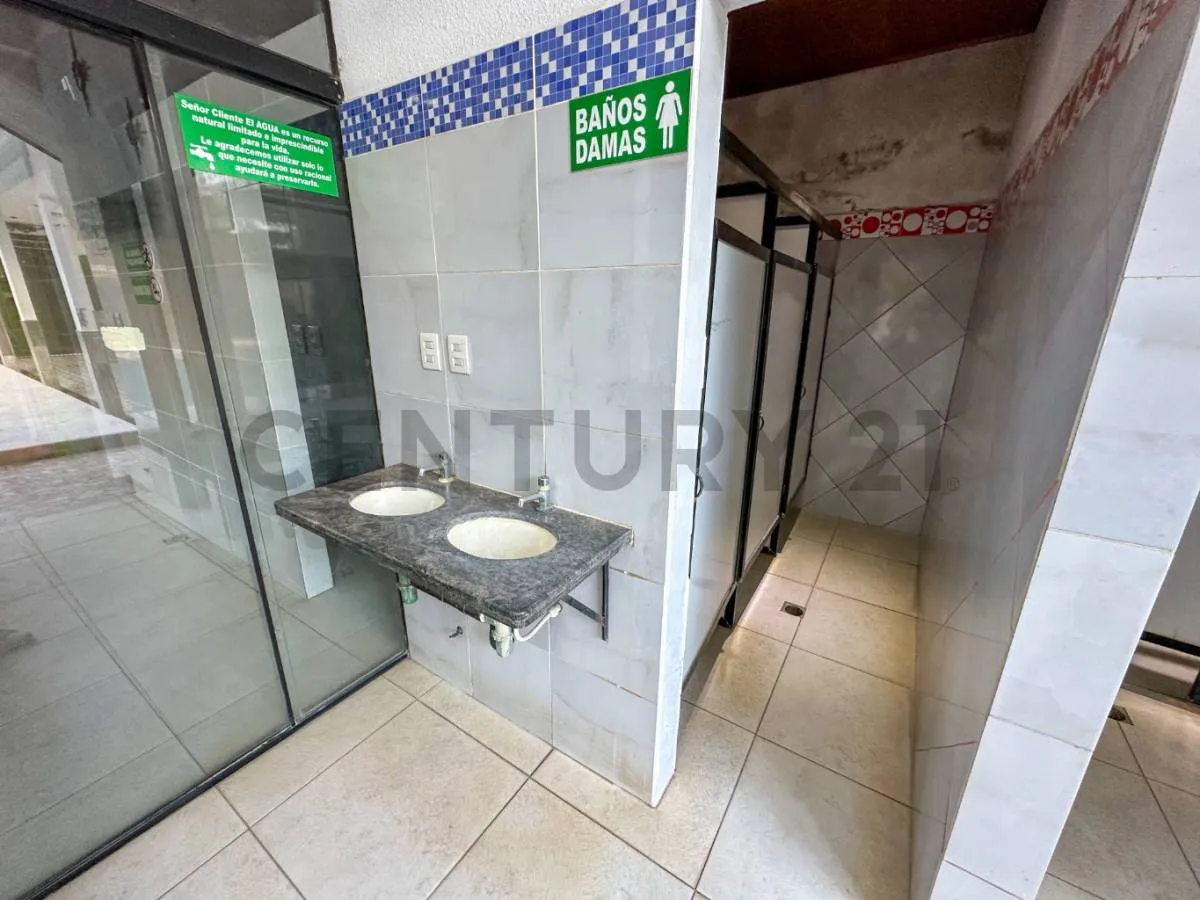 Foto 9 de Balneario y Casa Comercial en Venta