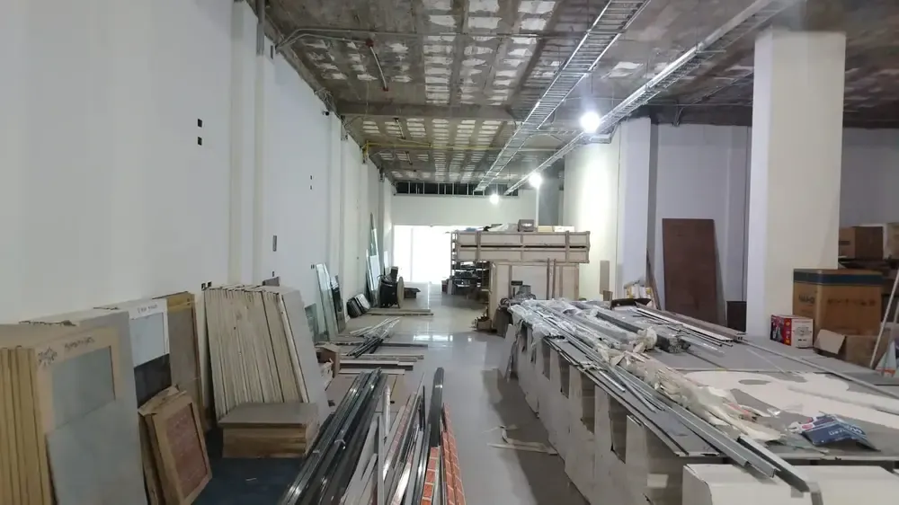 Foto 4 de Local Comercial exclusivo para gimnasio