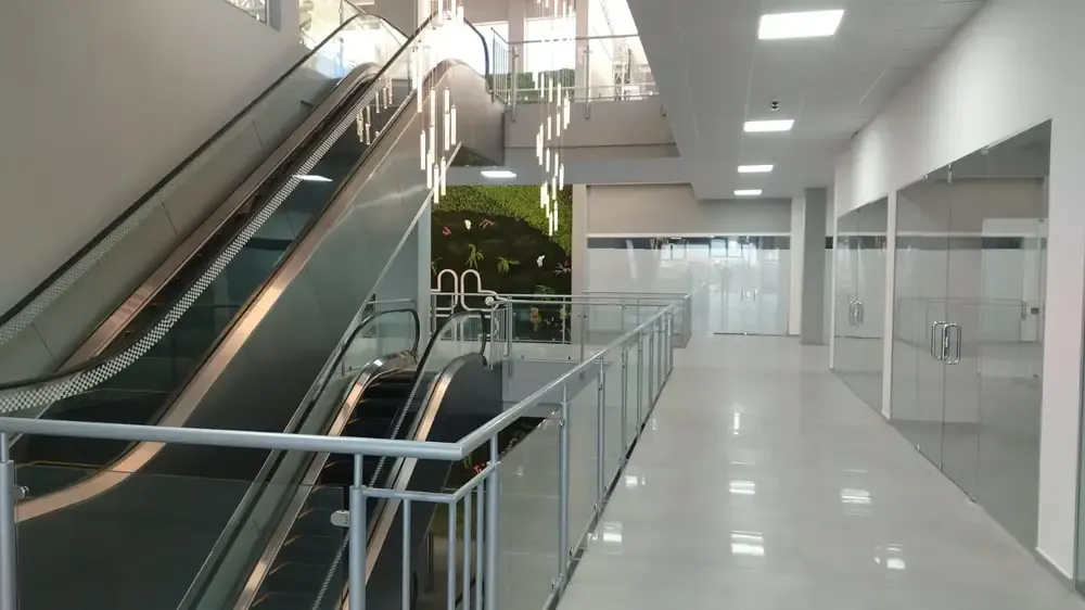 Foto 1 de Local Comercial exclusivo para gimnasio