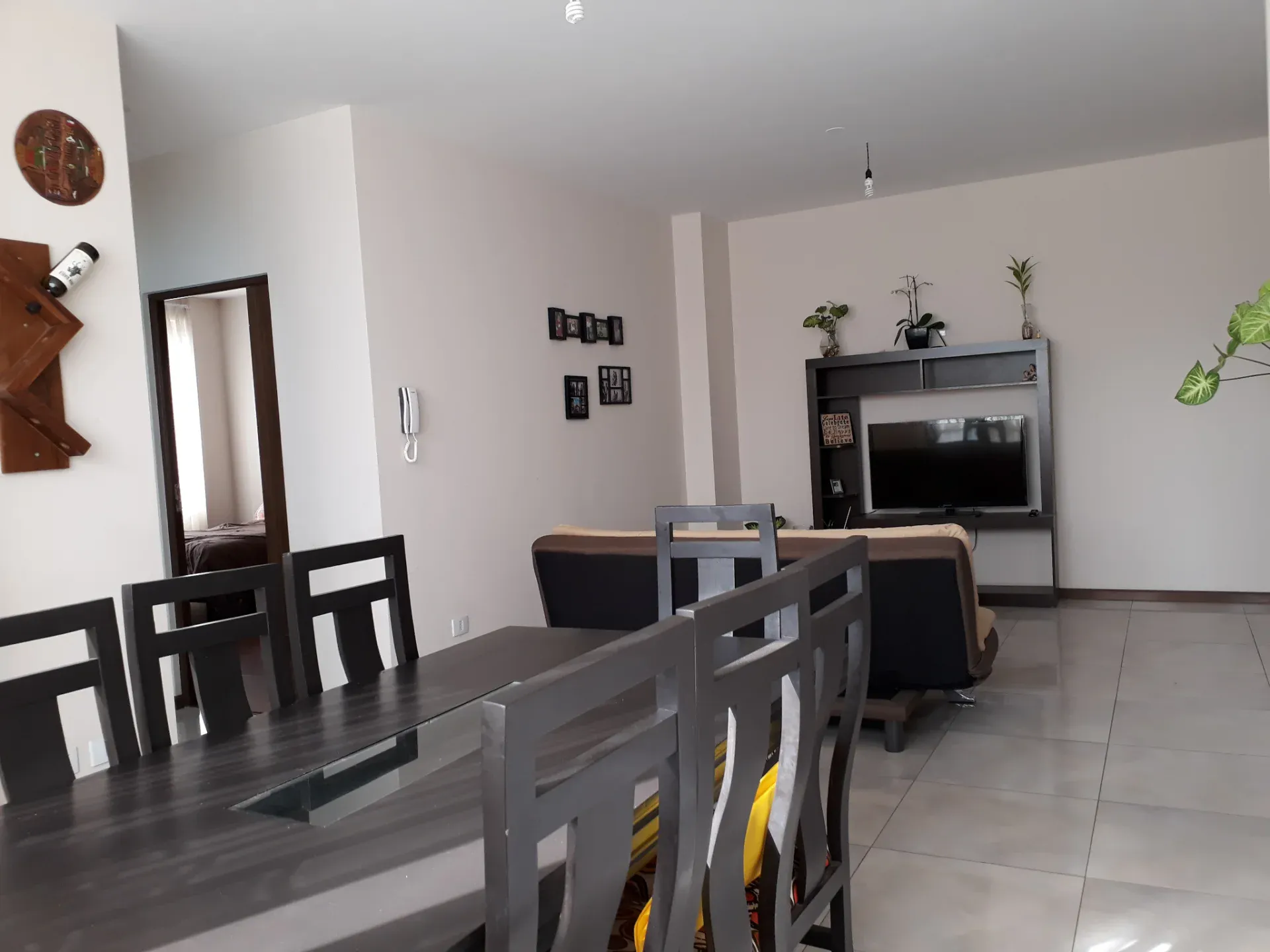 Foto 5 de Por Urgencia Vendo Lindo Departamento 80 M2 Precio 62.500 $Us