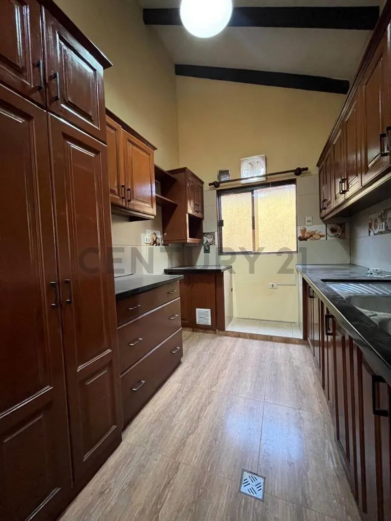 Foto 7 de Casa en Alquiler Zona Este Av Virgen de Lujan y 6to Anillo