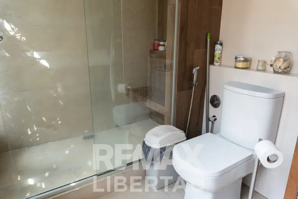 Foto 5 de Hermosa casa en Urbanización en Venta