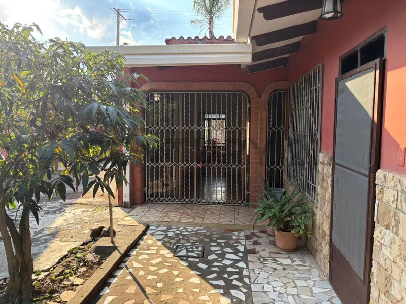 Foto 6 de En Montero Casa en Venta Calle La Paz, a solo 2 cuadras y media de la avenida