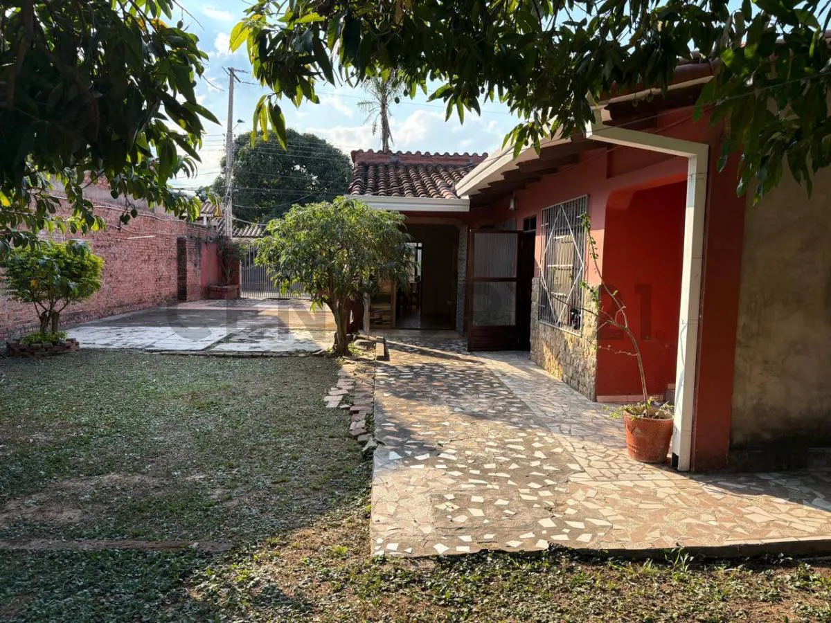 Foto 4 de En Montero Casa en Venta Calle La Paz, a solo 2 cuadras y media de la avenida