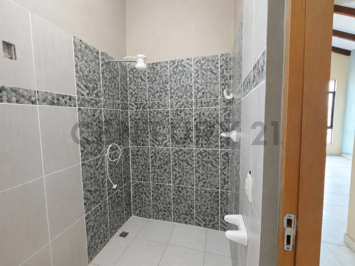 Foto 4 de Atractiva Vivienda en Venta con Documentacion al Dia