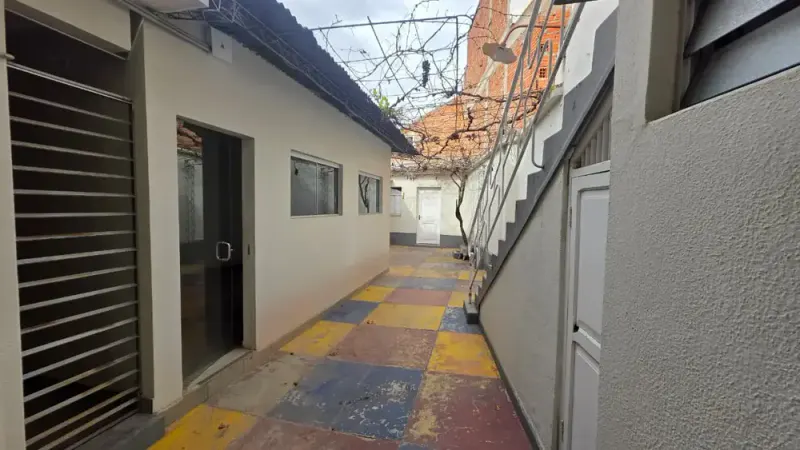 Foto 8 de Venta de Edificio Comercial Centrico, Frente a La Plaza Sucre, Tarija